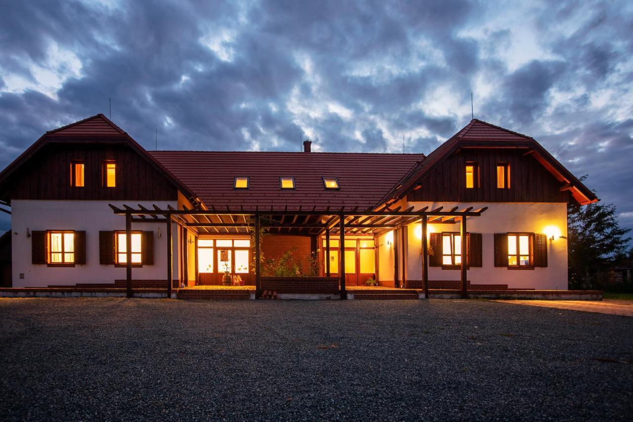 Naturpark Vendeghaz Alsoszolnok Exterior photo
